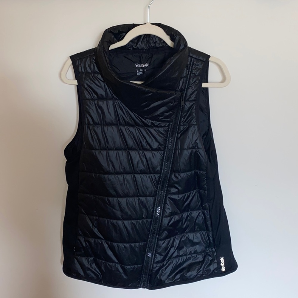 Black puffer Vest